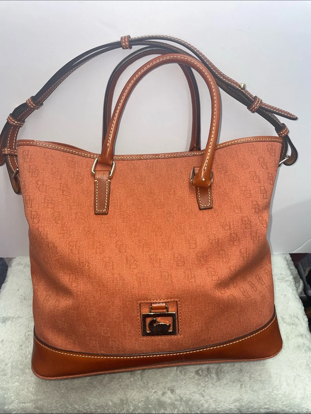 Dooney & Bourke ‘Chelsea’ Shopper